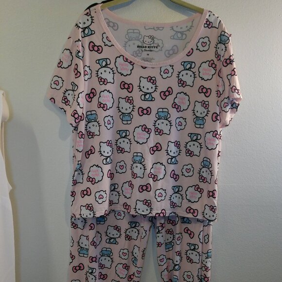 Hello Kitty 2 Piece Pajama Set Top Bottoms Womens Size 1X - Picture 1 of 7